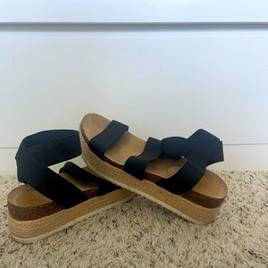 Steve Madden Platform Sandals still in great condition Size: 7.5